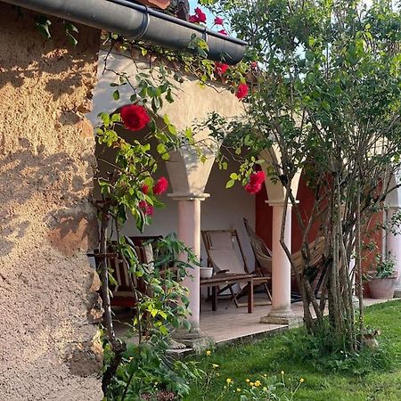 Le Prieure Du Vigeant Villa Le Vigeant Екстериор снимка